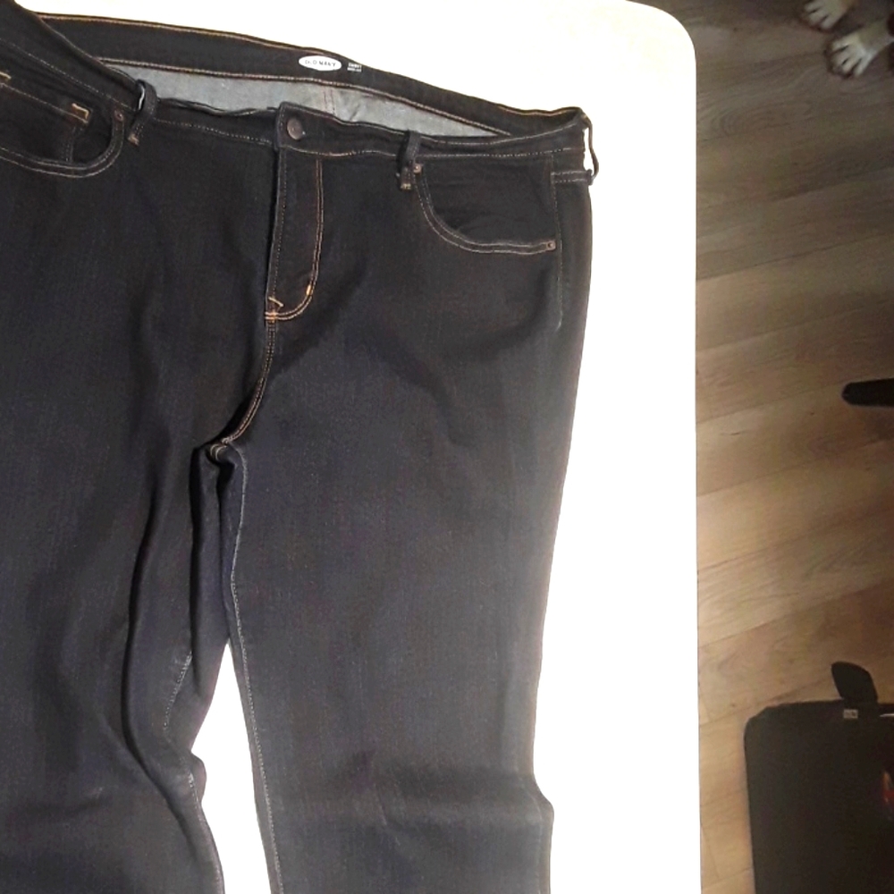 Old Navy dark wash Curvy Boot-Cut jeans